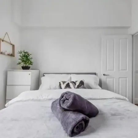 London - 2 Bedroom Flat Near Clapham Junction Cj Exterior photo